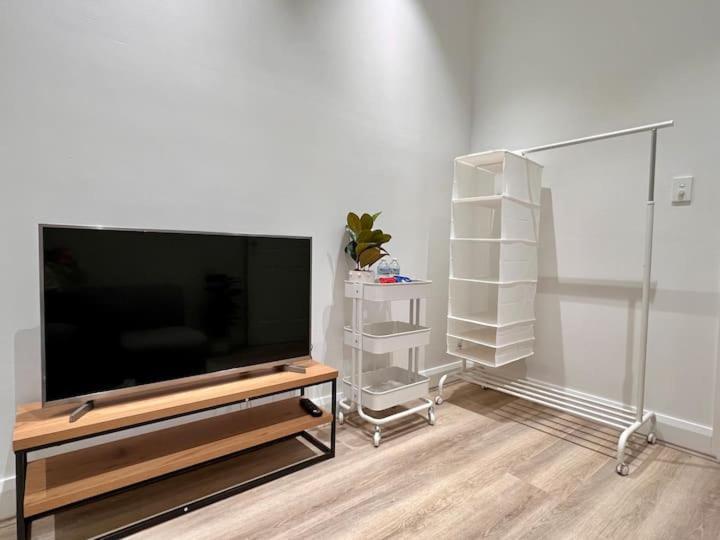 Charming Central Unit In Authentic Building Sydney Exterior photo